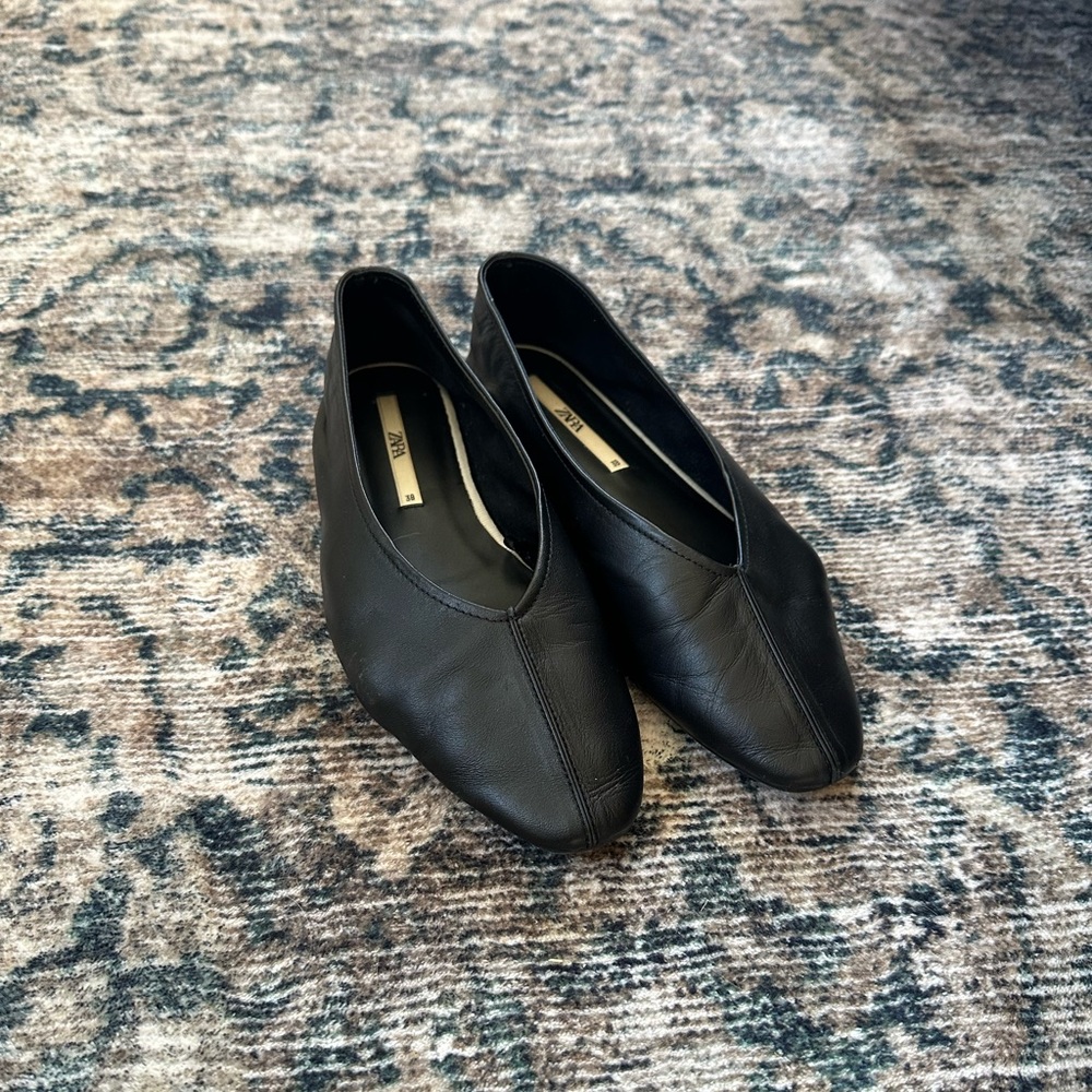 Zara Black Leather Flats